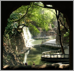 Waterfall_at_Rock_Garden,_Chandigarh